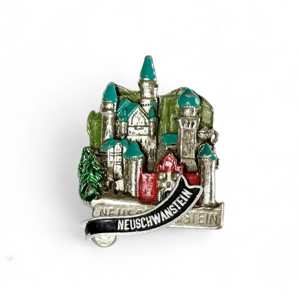Vintage Neuschwanstein Castle Travel Souvenir Pin Brooch Bavaria German, Enamel